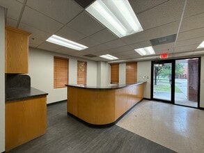 4801 W University Dr, Denton, TX à louer Photo intérieure– Image 1 sur 24