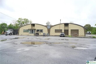 8123 PA Route 873, Slatington, PA à louer Photo de l’immeuble– Image 1 sur 4