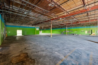 6750 N Bryan Dairy Rd, Seminole, FL à louer Photo intérieure– Image 2 sur 11