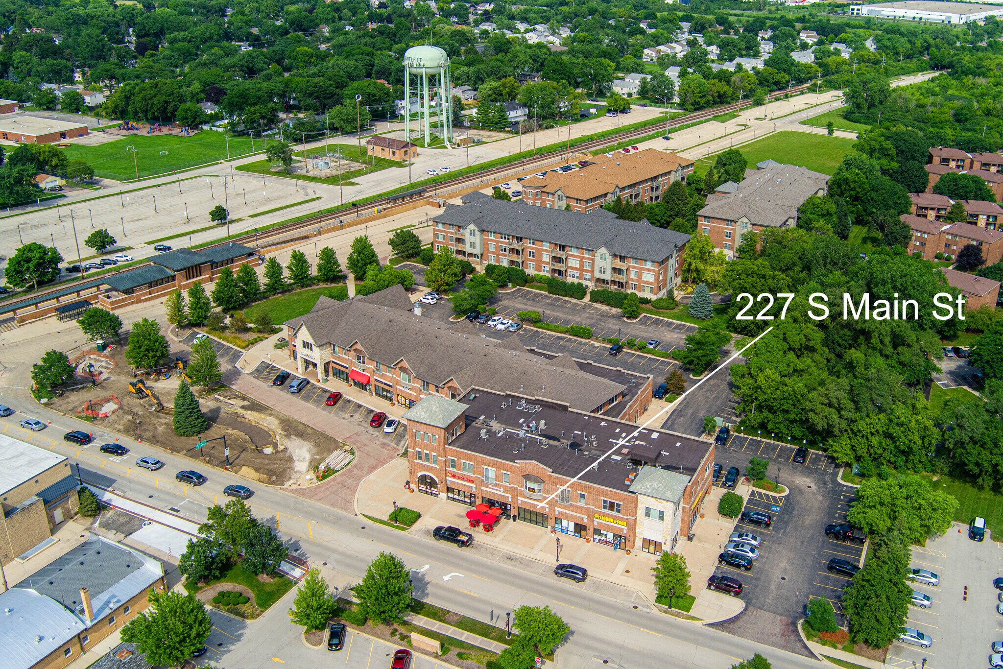 241 S Main St, Bartlett, IL à louer Photo principale– Image 1 sur 20
