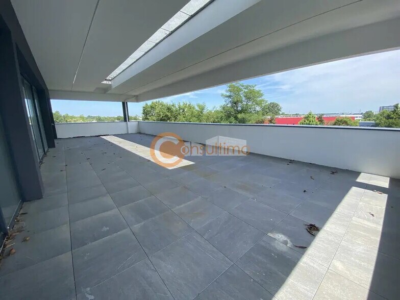 Bureau dans Mérignac à louer - Photo de l’immeuble – Image 3 sur 8
