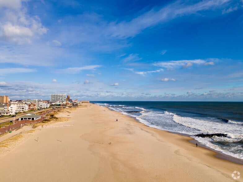 136 Sumner Ave, Seaside Heights, NJ à vendre - Photo de l’immeuble – Image 3 sur 11