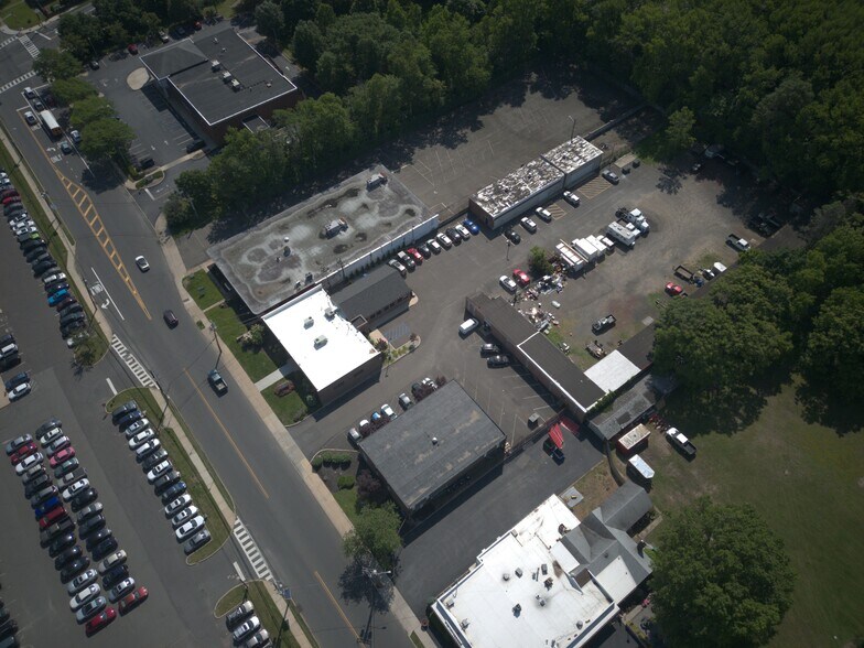 2127 Hamilton Ave, Hamilton, NJ à vendre - Photo de l’immeuble – Image 3 sur 18