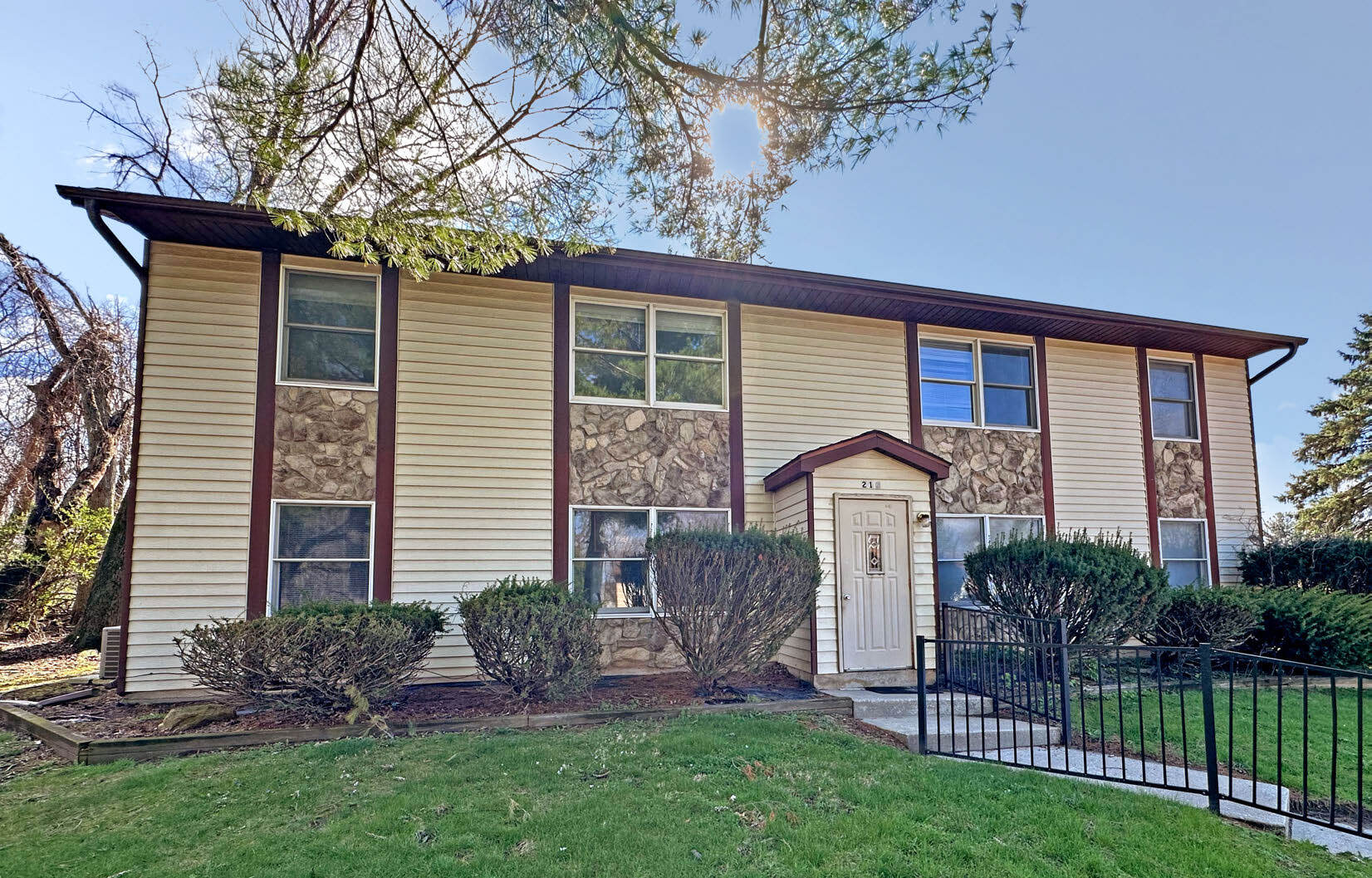 212 Logan St, Valparaiso, IN à vendre Photo de l’immeuble– Image 1 sur 8