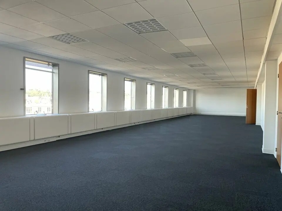 Bureau dans Le Havre à louer Photo de l’immeuble– Image 1 sur 5