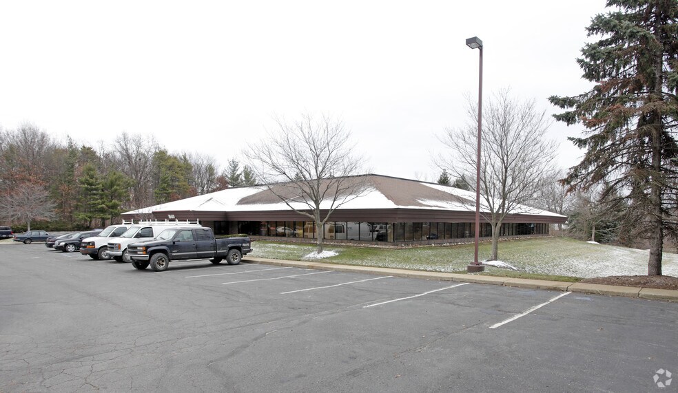 7640 Dixie Hwy, Village of Clarkston, MI à vendre - Photo de l’immeuble – Image 1 sur 3