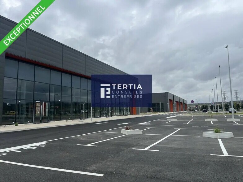 Local commercial dans CLERMONT-L'HERAULT à louer - Photo de l’immeuble – Image 1 sur 9