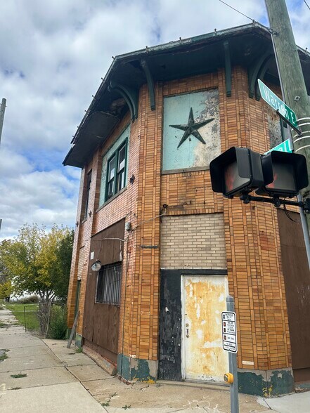 5000 Mcdougall St, Detroit, MI à vendre - Photo de l’immeuble – Image 3 sur 7