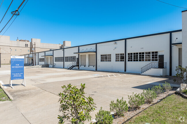 Plus de détails pour 712-740 W Mockingbird Ln, Dallas, TX - Industriel/Logistique à louer