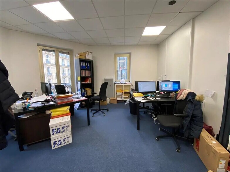 Bureau dans Paris à louer - Photo de l’immeuble – Image 1 sur 7