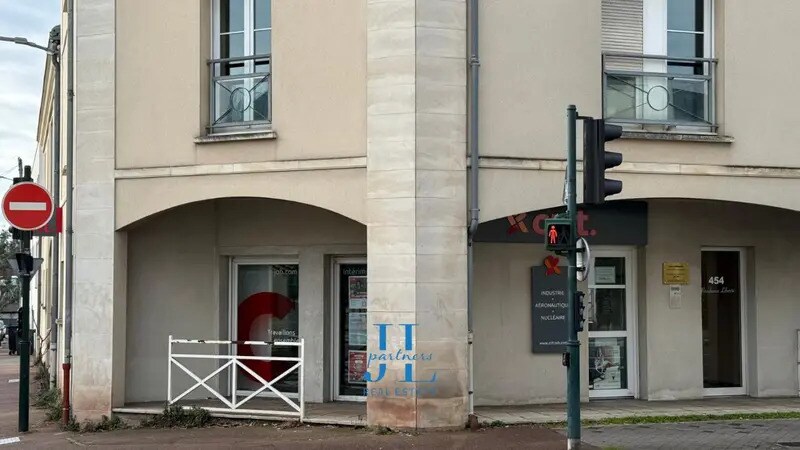 Local commercial dans Mérignac à louer Photo de l’immeuble– Image 1 sur 8