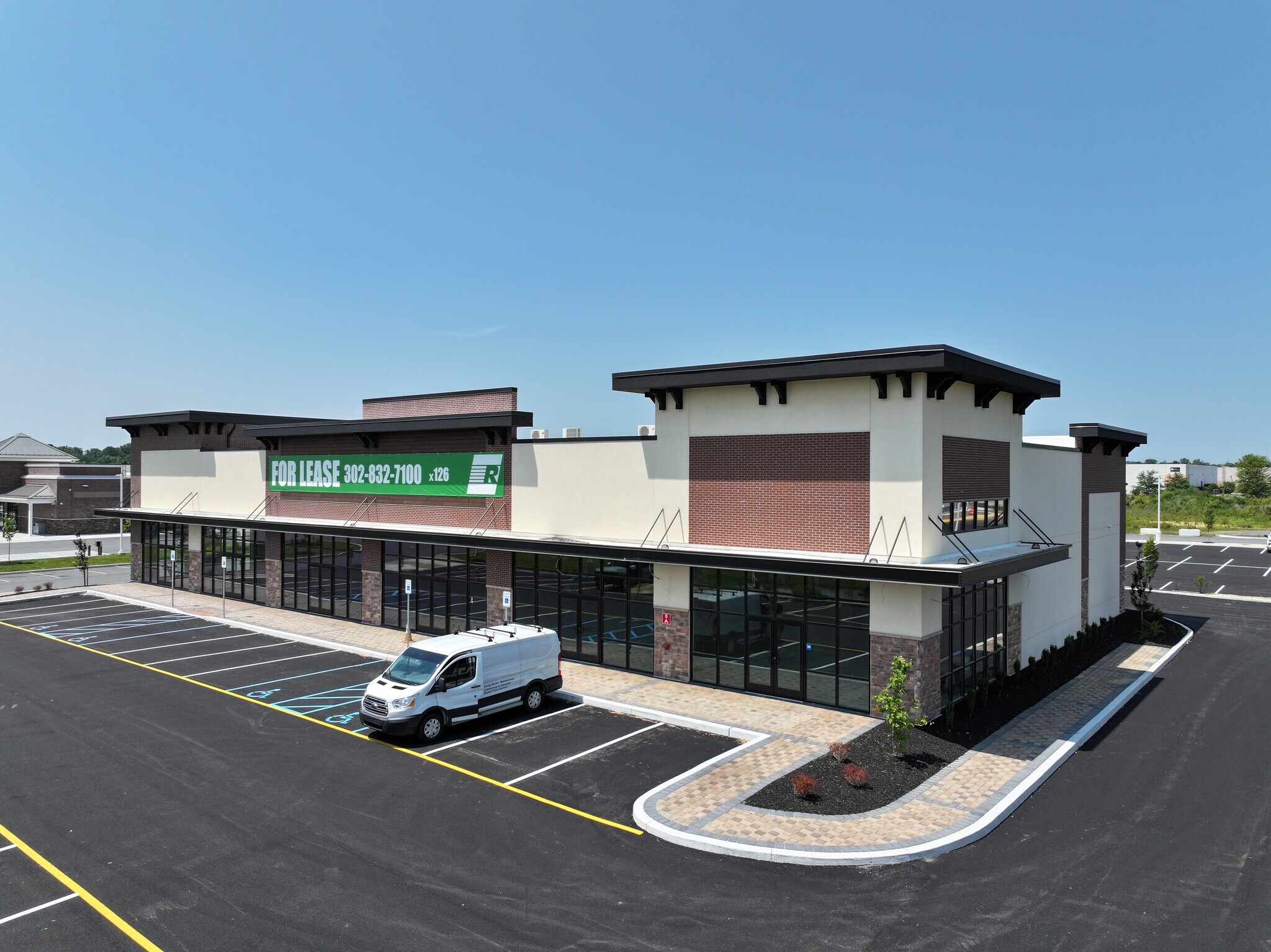 130 Corporate Blvd, Newark, DE à louer Photo de l’immeuble– Image 1 sur 10