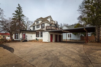 1601 Jackson St, La Crosse, WI à louer Photo de l’immeuble– Image 2 sur 17