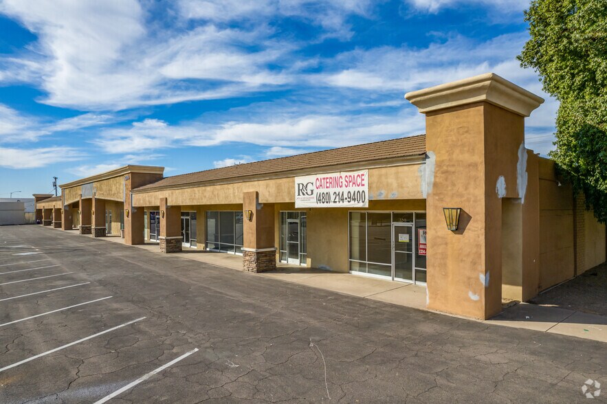 12814 N 28th Dr, Phoenix, AZ à louer - Photo principale – Image 2 sur 10