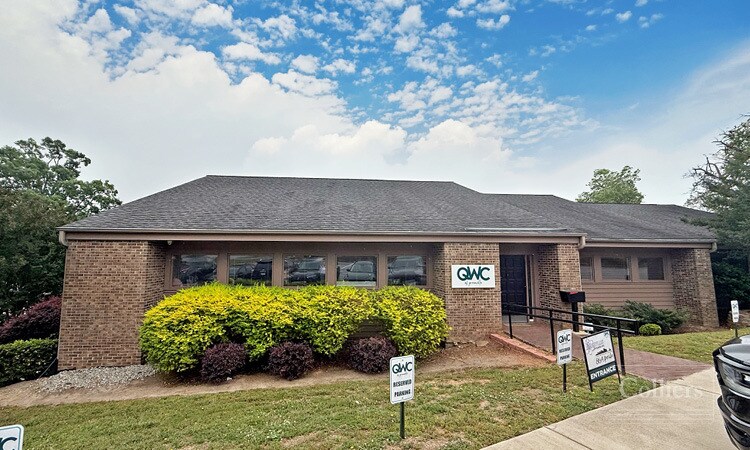 30 Pointe Cir, Greenville, SC à louer - Photo de l’immeuble – Image 1 sur 7