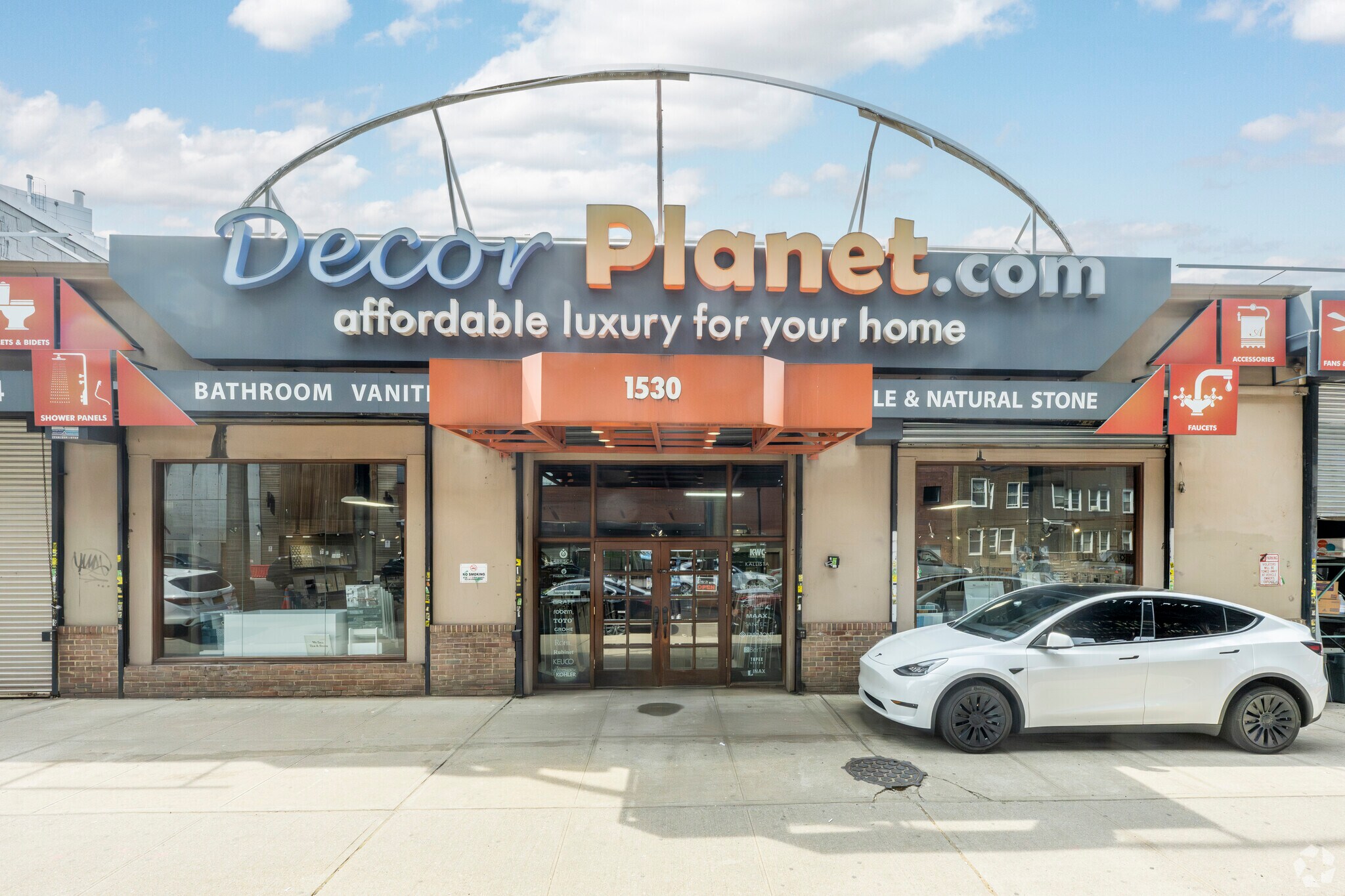 1530-1546 McDonald Ave, Brooklyn, NY à louer Photo principale– Image 1 sur 11