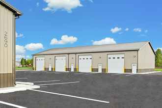 2690 Grissom st, Columbus, IN à louer Photo de l’immeuble– Image 1 sur 15