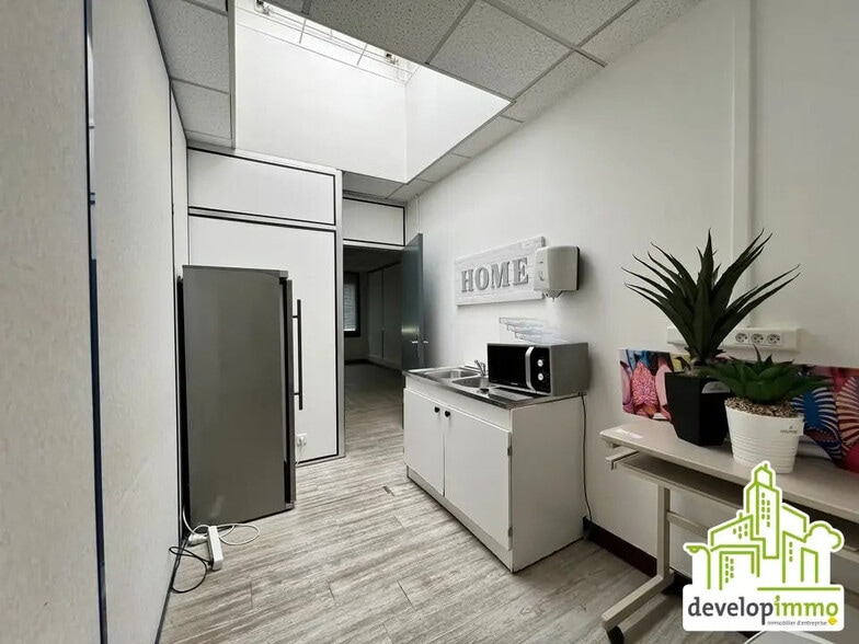 Bureau dans Caen à louer - Photo intérieure – Image 3 sur 10