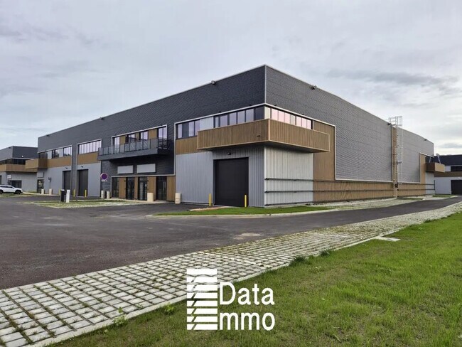 Plus de détails pour Industriel/Logistique à louer