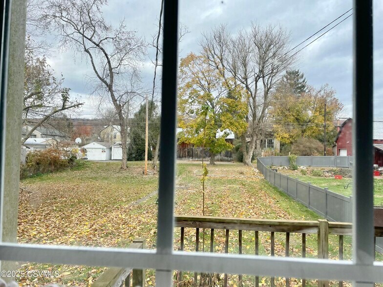 207 Front St, New Berlin, PA à vendre - Photo de l’immeuble – Image 3 sur 8