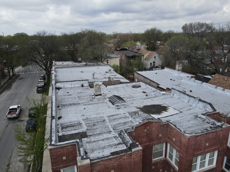 7156 S Rhodes Ave/ 7556 S Eberhart Ave portefeuille de 2 biens à vendre sur LoopNet.fr - Photo de l’immeuble – Image 3 sur 28