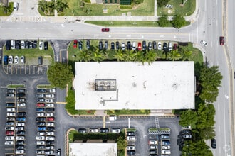 8700 N Kendall Dr, Miami, FL - VUE AÉRIENNE  vue de carte - Image1