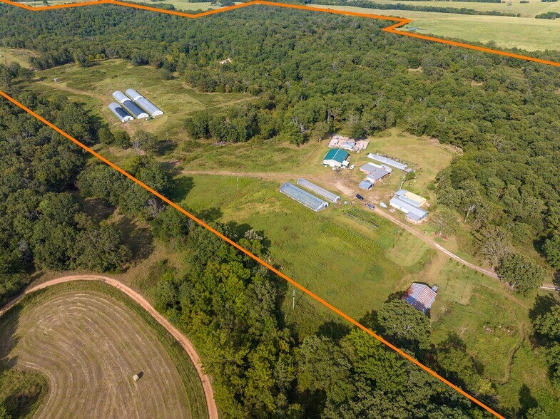 64677 S 4710 Rd, Watts, OK à vendre - Photo de l’immeuble – Image 1 sur 25