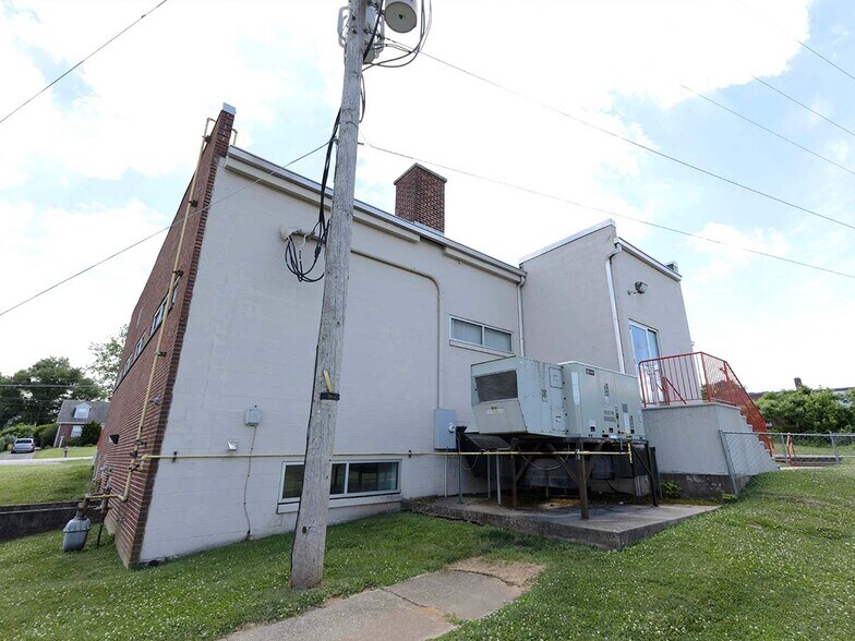 3151 W Market St, York, PA à louer - Photo de l’immeuble – Image 2 sur 7