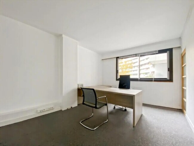 Plus de détails pour Rue Lecourbe, Paris - Bureau à louer