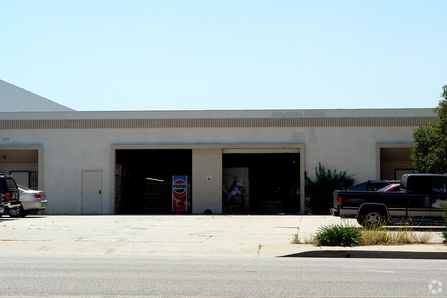 11025 Shoemaker Ave, Santa Fe Springs, CA à louer - Photo de l’immeuble – Image 3 sur 6