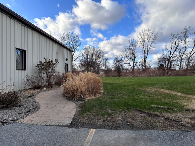 4245 Lakeville Rd, Geneseo, NY à louer - Photo de l’immeuble – Image 2 sur 18
