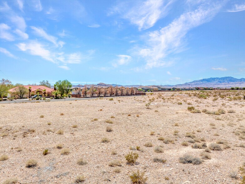 S Buffalo Dr & Raven ave, Las Vegas, NV à vendre - Photo de l’immeuble – Image 3 sur 4