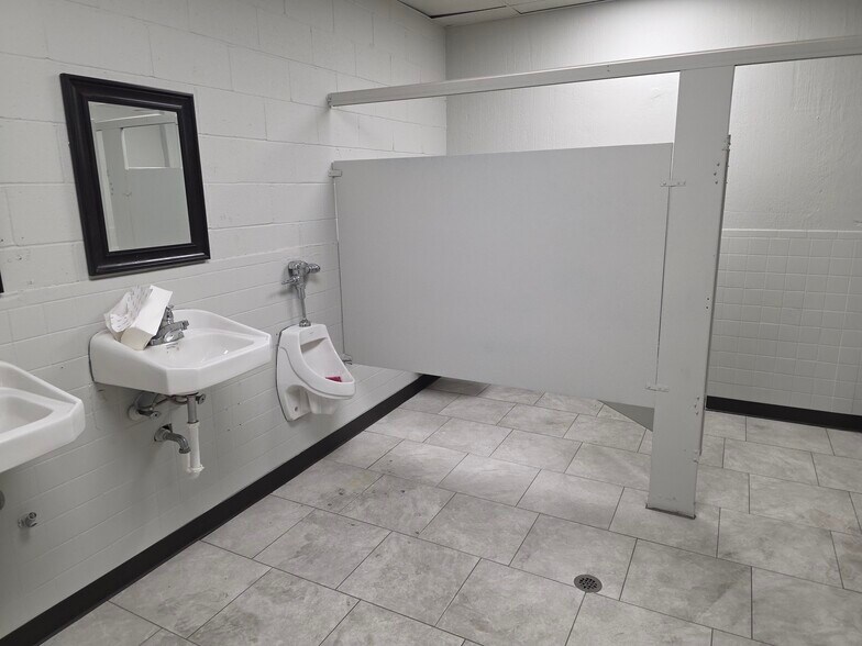 199 Black Hawk Rd, Greenville, SC à louer - Photo de l’immeuble – Image 3 sur 8