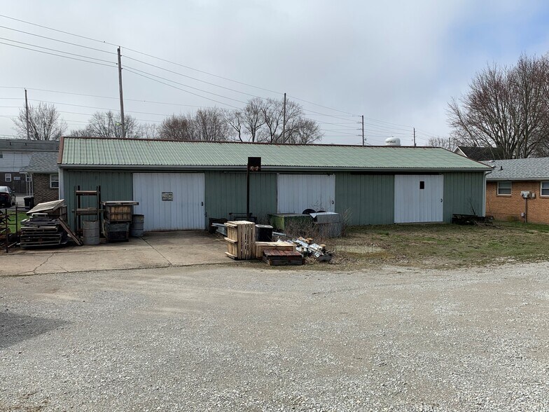 461 E Michigan St, Fortville, IN à vendre - Photo de l’immeuble – Image 3 sur 3
