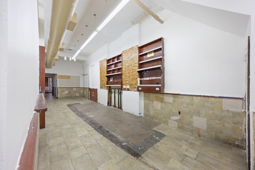 314-318 W 36th St, New York, NY à louer - Photo de l’immeuble – Image 3 sur 15