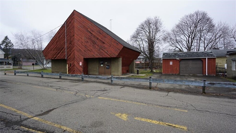 7 Jefferson Ave, Endicott, NY à vendre - Photo de l’immeuble – Image 2 sur 9