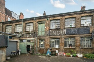 Plus de détails pour 11 Blackburn Rd, Londres - Local d’activités à vendre