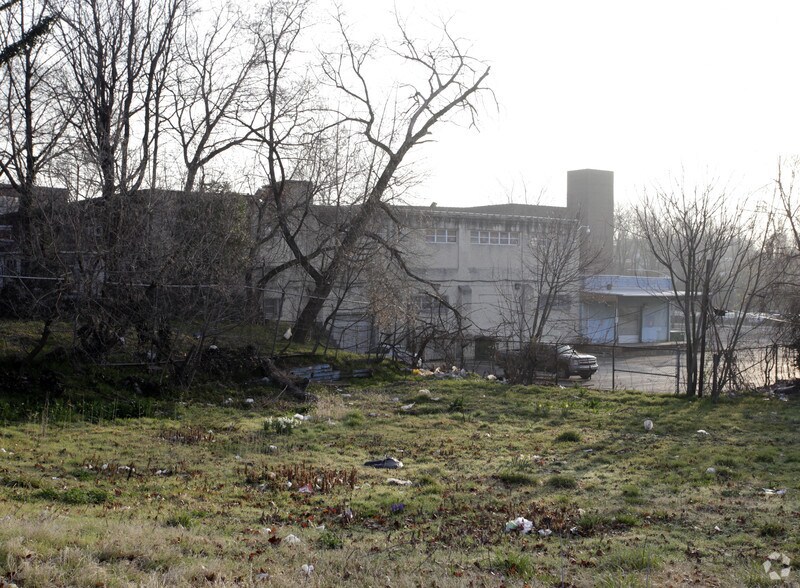 4629 Adams Ave, Philadelphia, PA à louer - Photo de l’immeuble – Image 3 sur 8