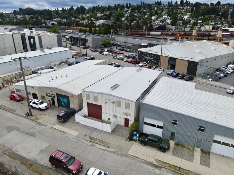 3439 16th Ave W, Seattle, WA à vendre - Photo de l’immeuble – Image 2 sur 7