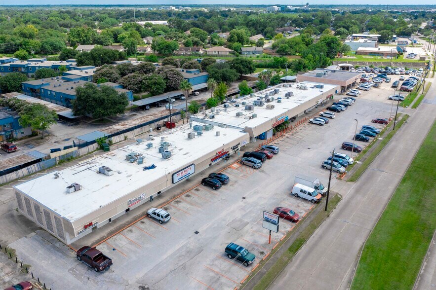 12700 Scarsdale Blvd, Houston, TX à vendre - Photo de l’immeuble – Image 3 sur 127
