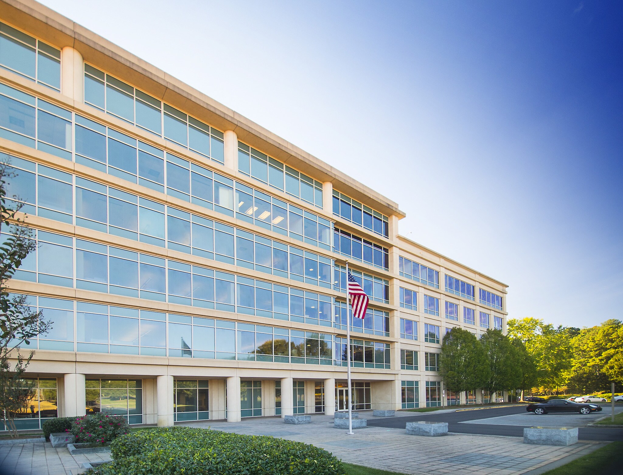 3950 Shackleford Rd, Duluth, GA à louer Photo de l’immeuble– Image 1 sur 10