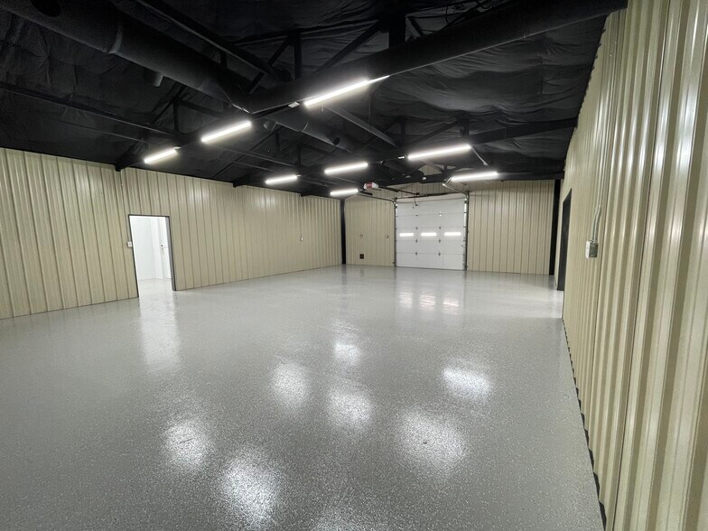 341 Darnell Mealer Rd, Lewisburg, TN à louer - Photo de l’immeuble – Image 3 sur 12