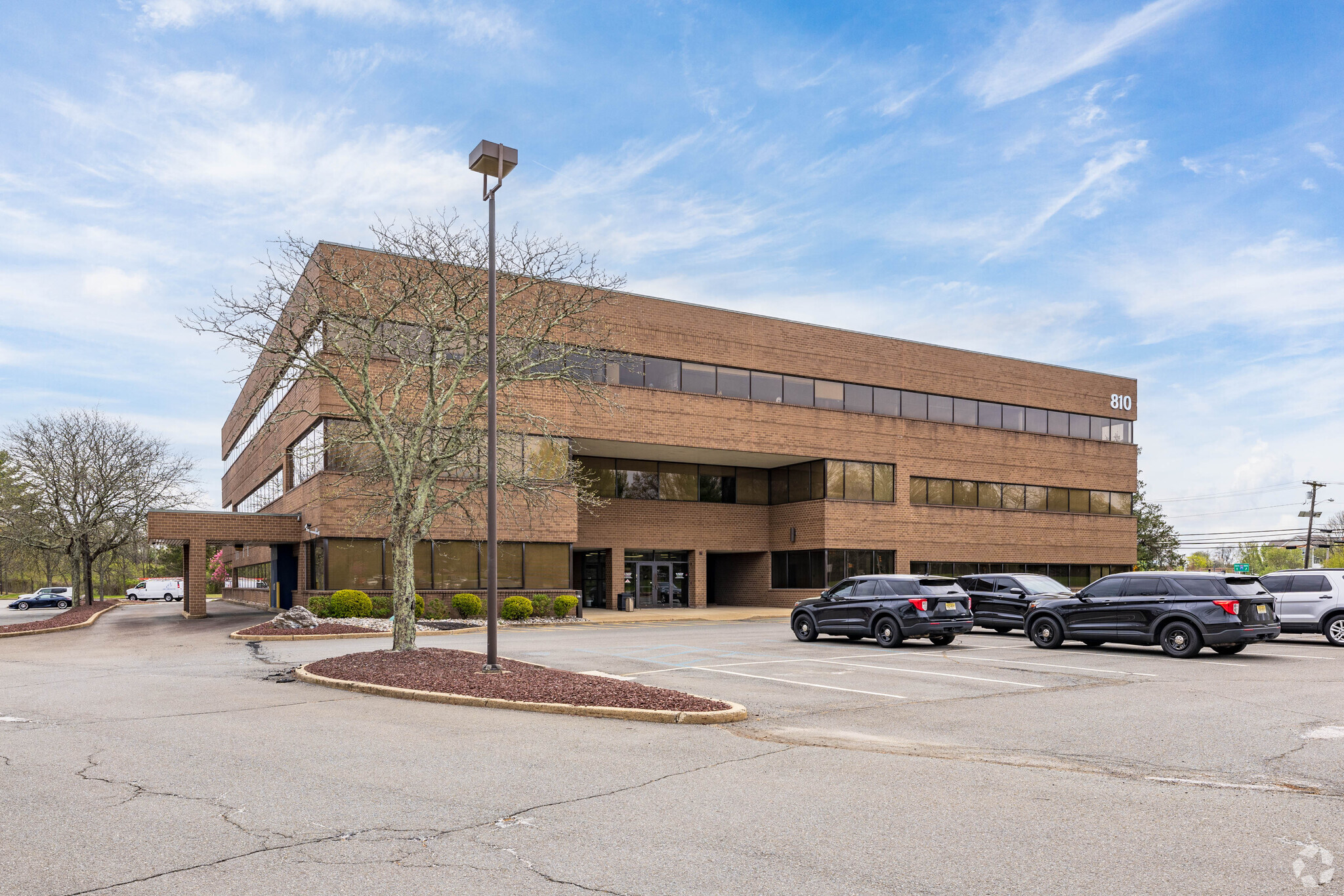 810 Bear Tavern Rd, Ewing, NJ à louer Photo principale– Image 1 sur 5