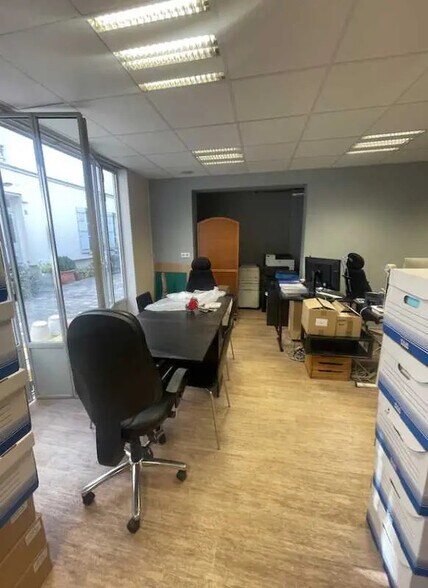 Bureau dans Paris à louer - Photo de l’immeuble – Image 3 sur 13