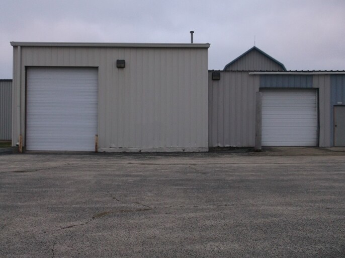 2825 Bowen St, Oshkosh, WI à vendre - Photo de l’immeuble – Image 2 sur 8