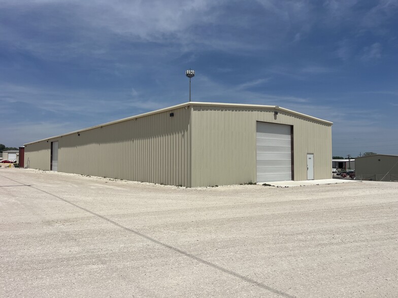 8110 Old Hwy 81, Temple, TX à louer - Photo de l’immeuble – Image 3 sur 10