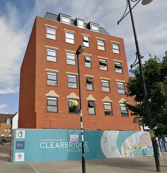 51-55 The Green, Southall à louer Photo principale– Image 1 sur 5