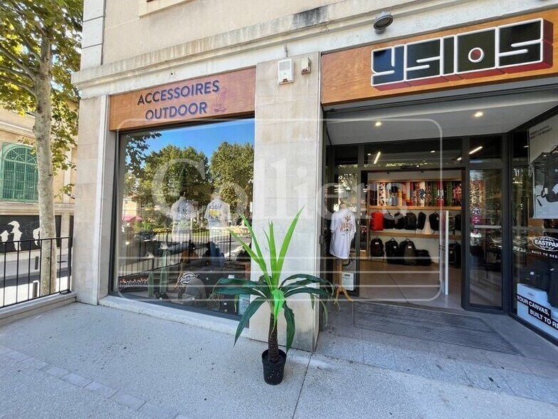 246 Cours Gimon, Salon-de-Provence à vendre - Photo de l’immeuble – Image 2 sur 6