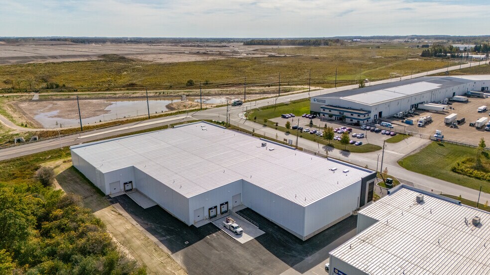 155 Dennis Rd, St Thomas, ON à louer - Photo de l’immeuble – Image 3 sur 21