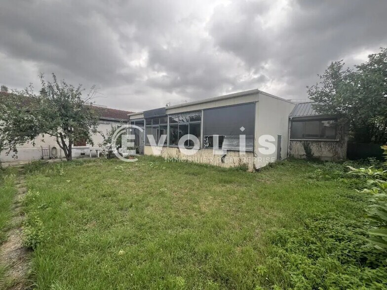 Industriel/Logistique dans Maisons-Alfort à vendre - Photo de l’immeuble – Image 2 sur 17